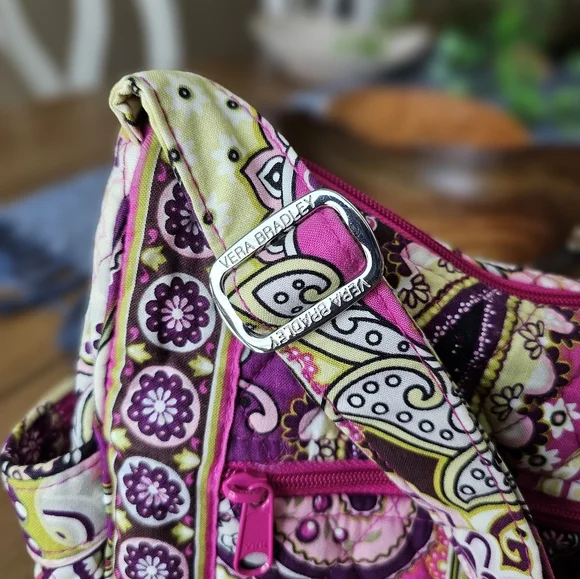 Vera Bradley "Frannie" bag and matching wallet in "Very Berry Paisley" print - Picture 3 of 13